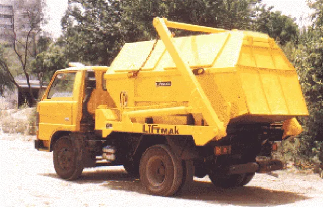 Garbage container lifting and waste management service